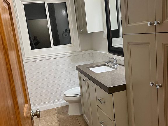 Upstairs Bathroom