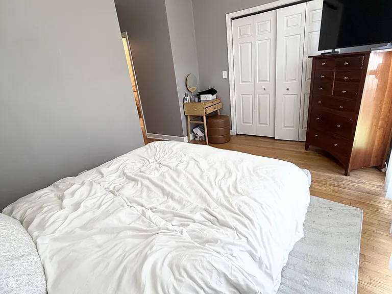 1627 W Grand Ave #1 — Photo 6