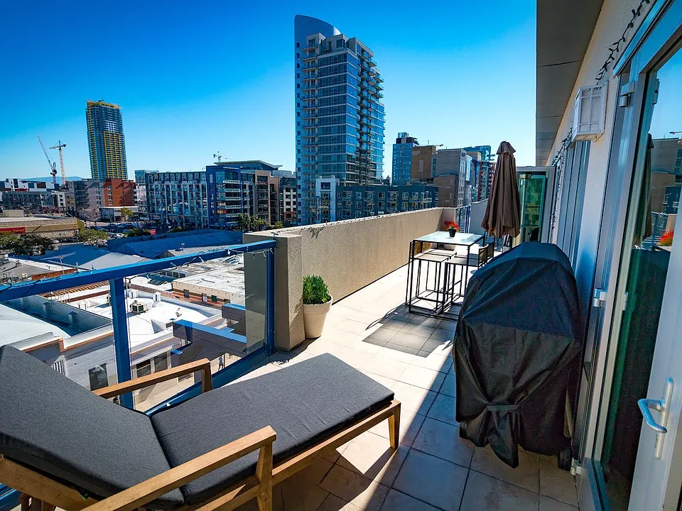 875 G St #605