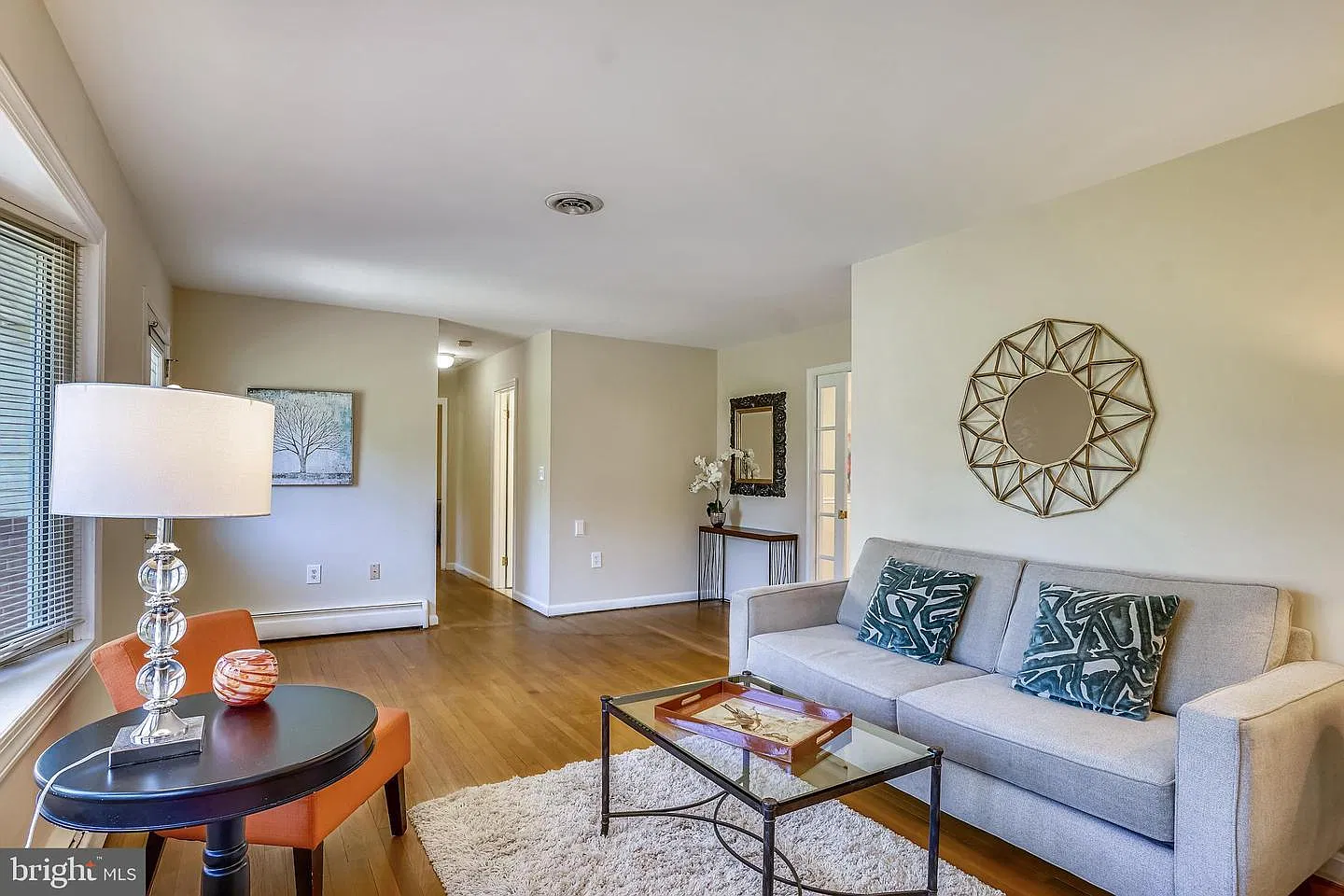 5 bed, 2645 sqft, $3,500 — Photo 3
