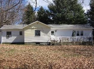 256 Hobbs Ln, Clinton Corners, NY 12514