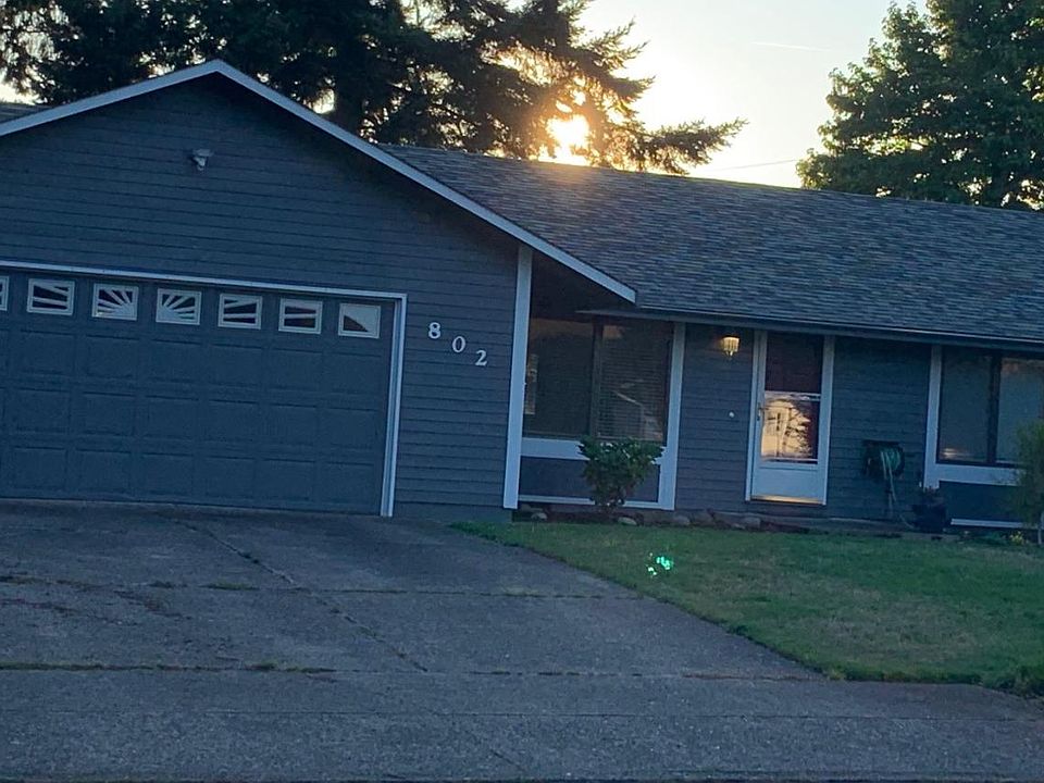 1st image of 802 SE 132nd Ave