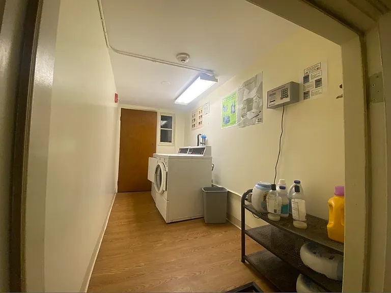 228 Commonwealth Ave #10 — Photo 16