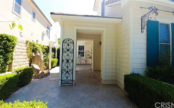 2nd image of 26812 Pine Hollow Ct
