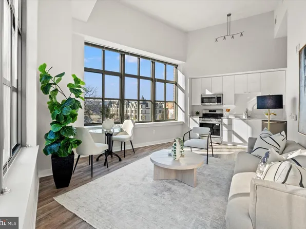 460 New York Ave NW Unit 304, Washington, DC 20001