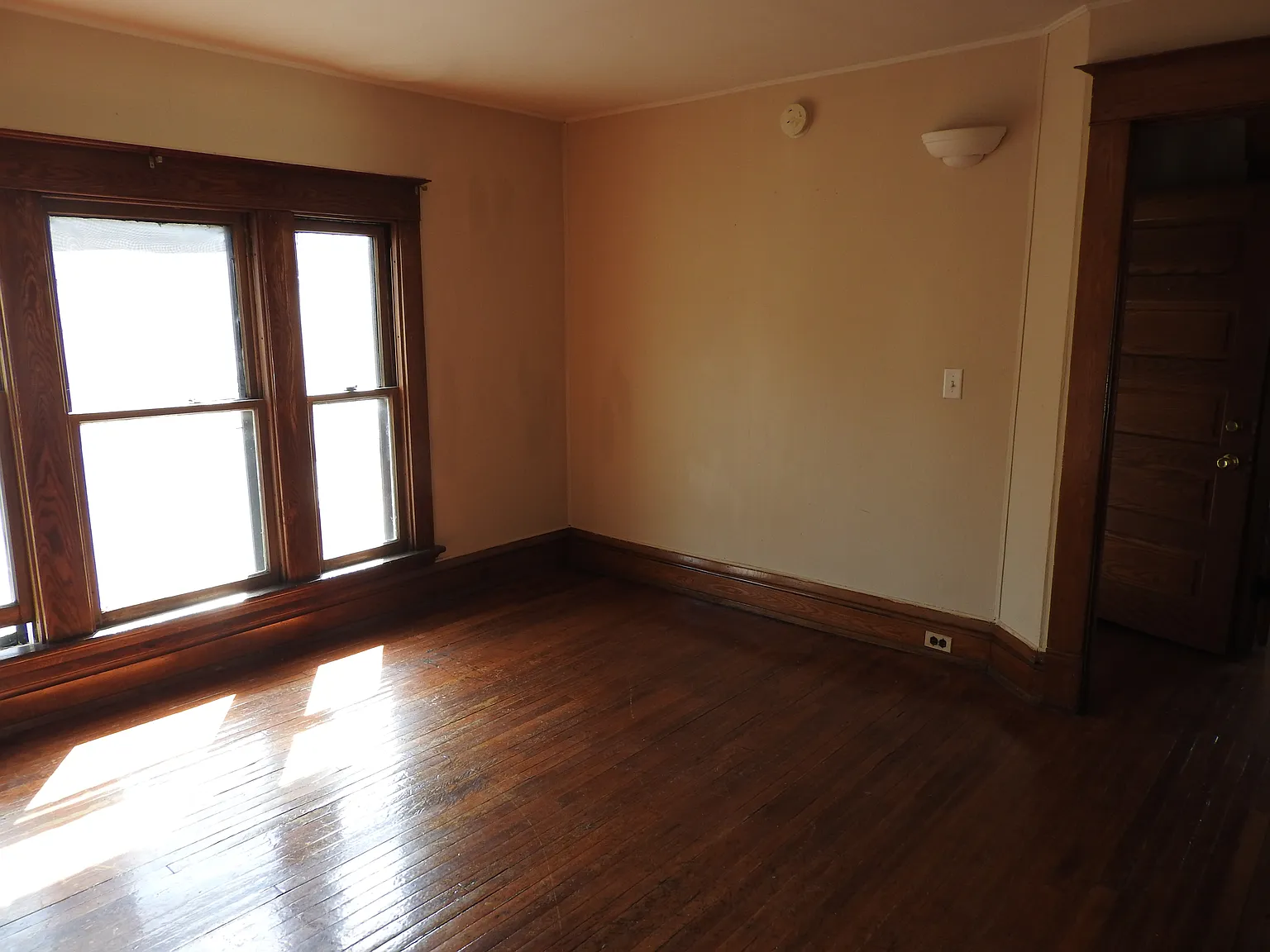 1 bed, 700 sqft, $1,195 — Photo 4