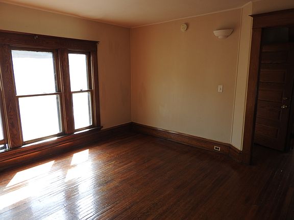 4th image of 306 Gold Ave NW APT 3