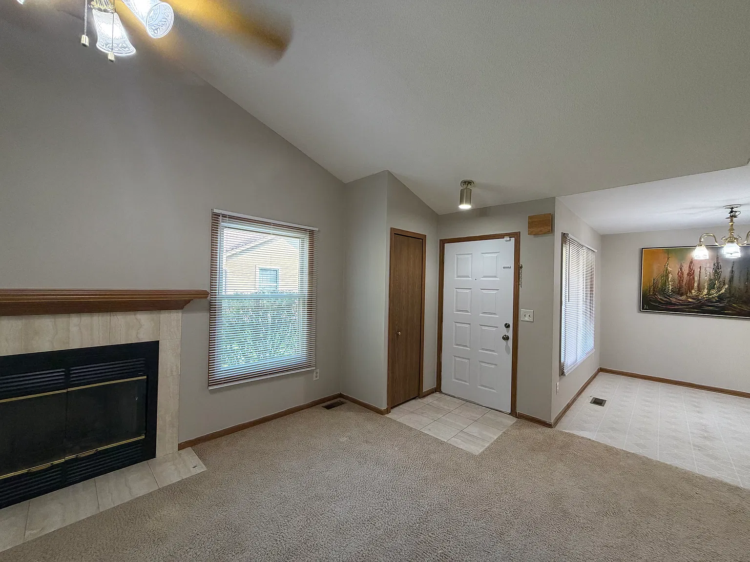 2 bed, 1094 sqft, $2,200 — Photo 4