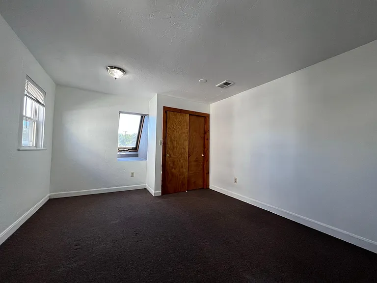 247 Bussey St #2 — Photo 7