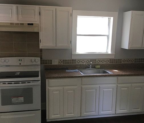 4th image of 219 Goforth Dr