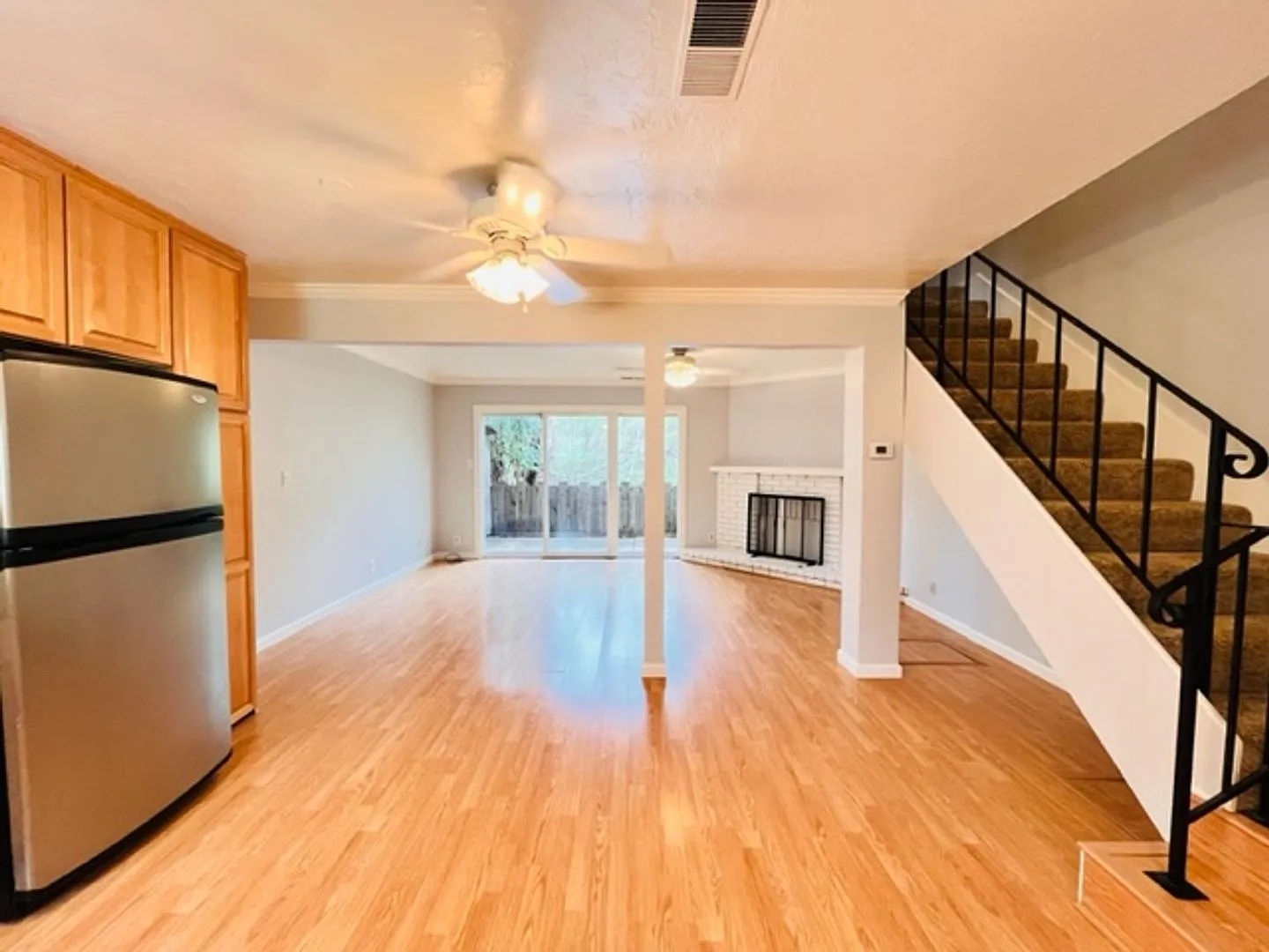 Charming 2BD/1.5BA, Two-Story Townhouse in West Side Danville, Near Downtown- Available NOW! — Photo 4