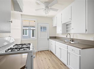 1337 N Buena Vista St, Burbank, CA 91505