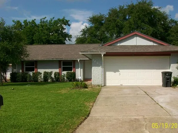 16918 Worden Ln, Friendswood, TX 77546