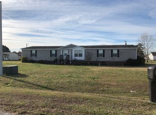 105 Rural Xing, Pikeville, NC 27863