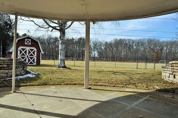 5th image of 1022 Ernst Dr
