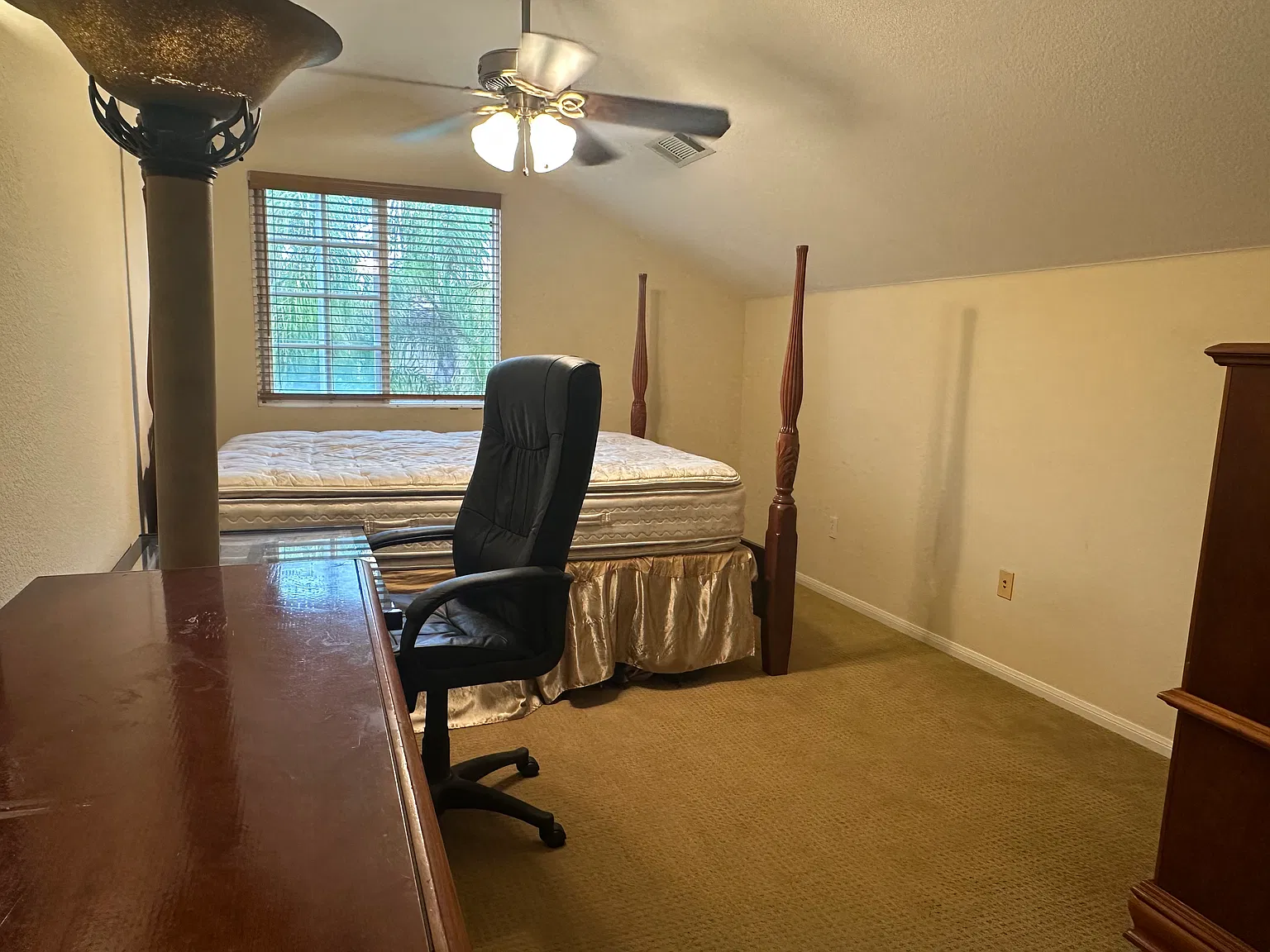 562 Cypress Hills Dr — Photo 2