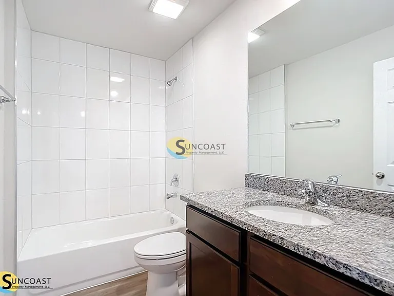 11266 Pendleton Ave — Photo 14