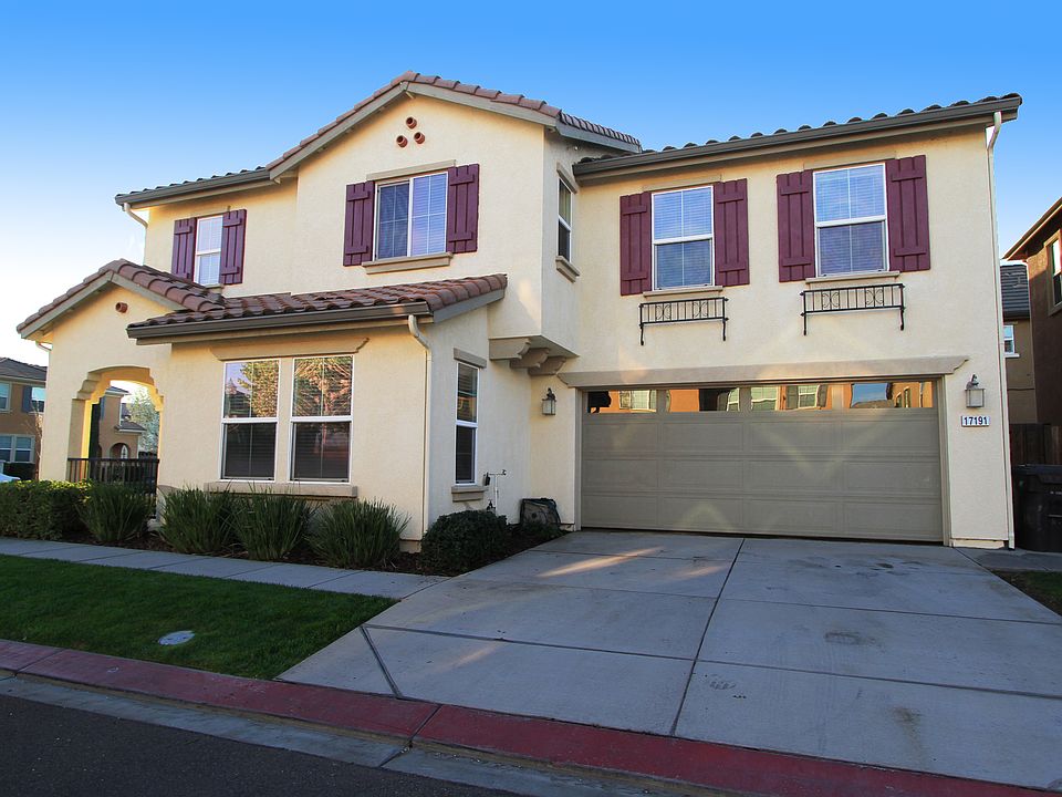 1st image of 17191 Canyon Oak Ln