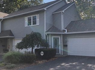 6986 Mill Rd #3-B, Brecksville, OH 44141