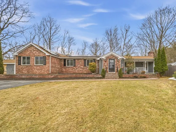 30 Glendale Ave, Uxbridge, MA 01569