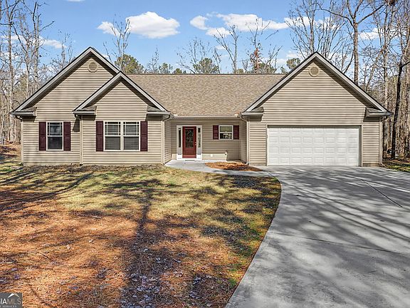 2nd image of 878 Gary Summers Rd