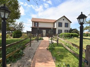 864 1600th Ave, Abilene, KS 67410