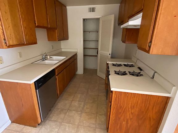4th image of 8220 California St #6