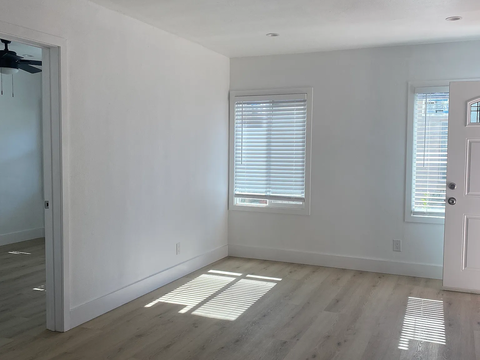 10900 Lillian Ln — Photo 3