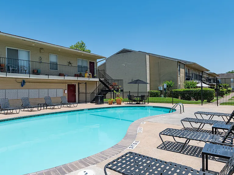 Meyerland Court Apartments — Photo 8