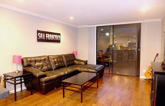 701 Shelter Creek Ln — Photo 2