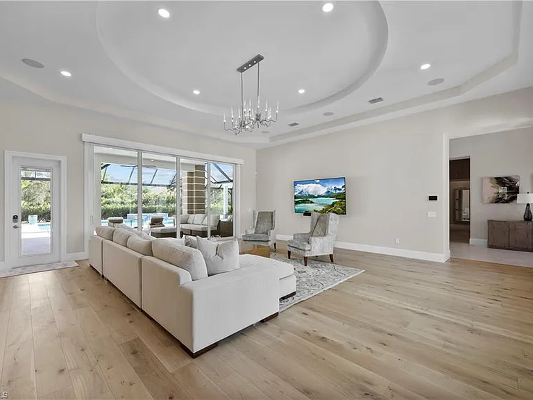 590 Carica Rd — Photo 15