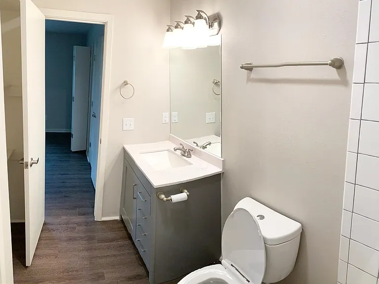 2413 Mission Hill Dr #C — Photo 12