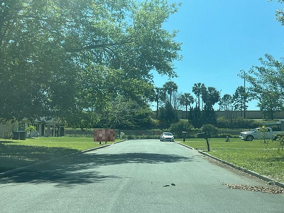 4th image of 311 Verbena Dr