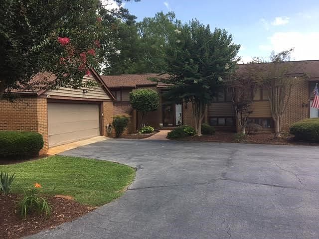 1st image of 120 Deer Run Ln