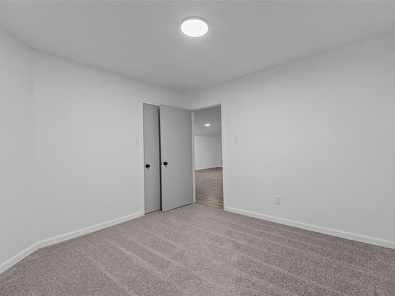 5th image of 6611 Falling Waters Dr