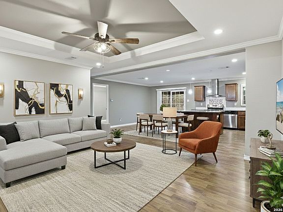 4th image of 2383 Tomblin