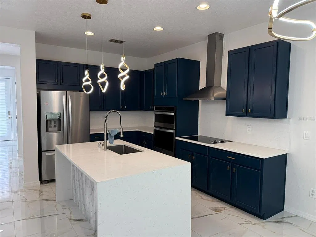 4 bed, 2.5 bath, 2234 sqft, $2,995 — Photo 3