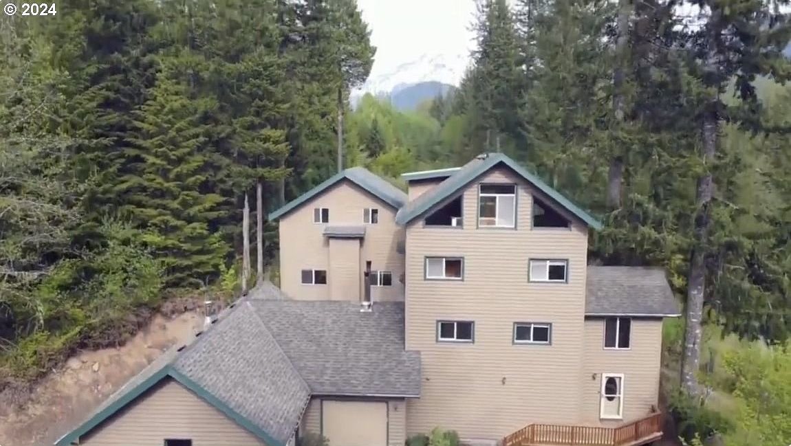 mi-re  20497 E Lolo Pass Rd, Rhododendron, OR 97049 | MLS #24446347