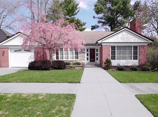 9 Glen Dr, Providence, RI 02906