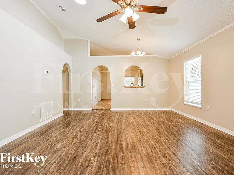 1741 W Marshall Lake Dr — Photo 2