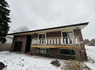 122 Sidney St, Belleville, ON K8P 3Y9