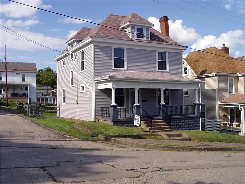 75 W Katherine Ave photo 1