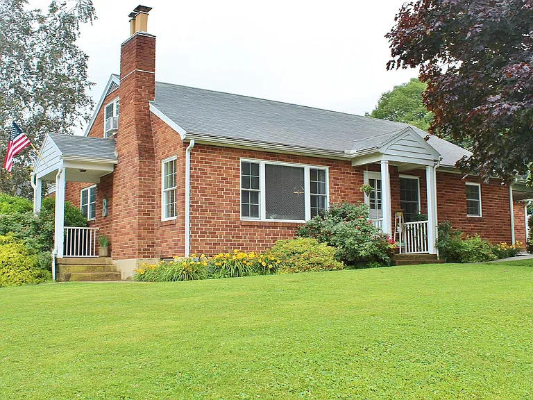 Stunning Home In Desirable Location