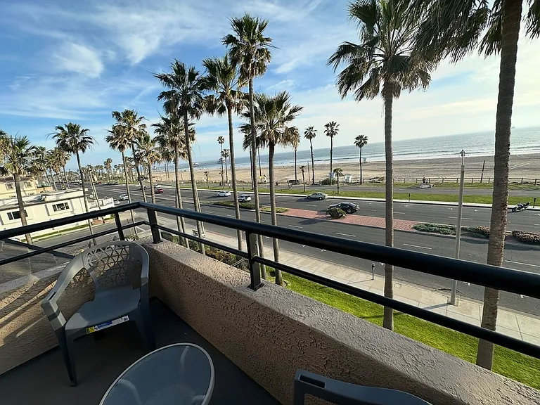 1200 Pacific Coast Hwy #415 — Photo 49