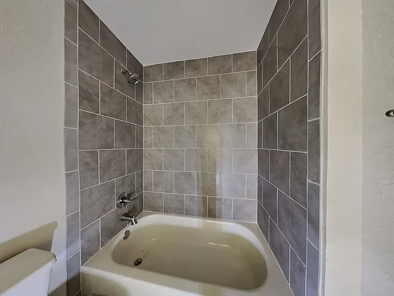 22222 SW Marine Blvd — Photo 7