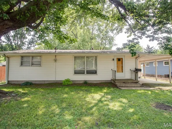 1414 N Jefferson St, Litchfield, IL 62056