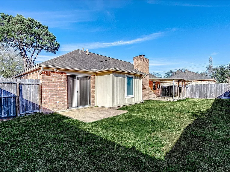 21623 Park Valley Dr — Photo 24