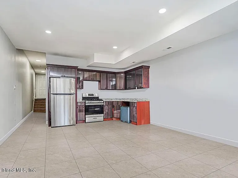 5B Ludwig Ln #B2 — Photo 3