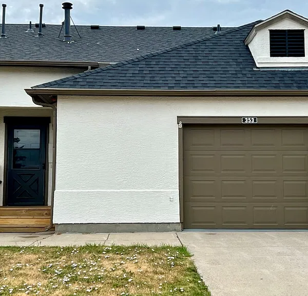 353 Mickelson Ct — Photo 1