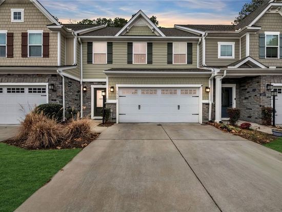 1919 Doubloon Way, Chesapeake, VA 23323